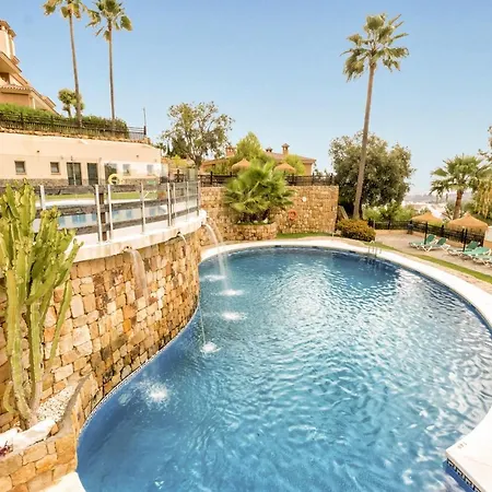 Vivi Homes - Valery Pool, Terrace & Padel * Ojén