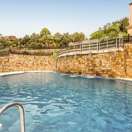 Apartmán Vivi Homes - Valery Pool, Terrace & Padel