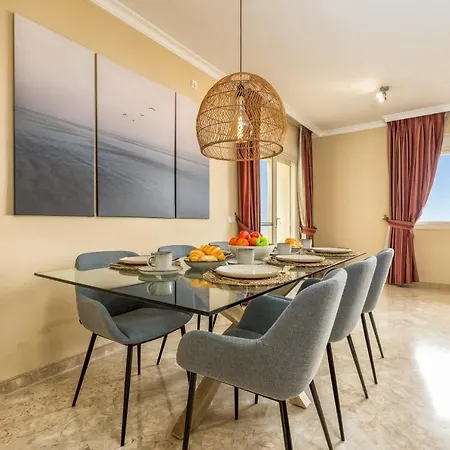 Vivi Homes - Valery Pool, Terrace & Padel *