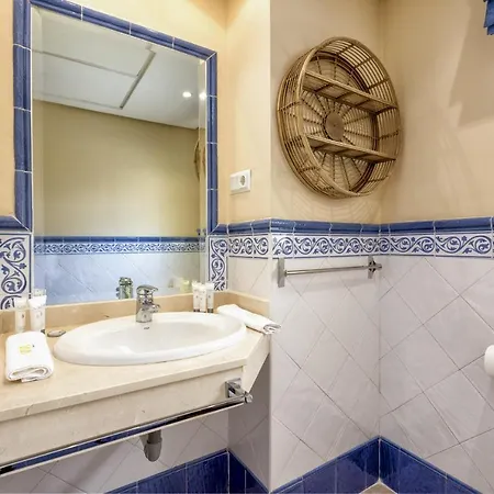 Appartamento Vivi Homes - Valery Pool, Terrace & Padel