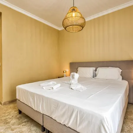 Vivi Homes - Valery Pool, Terrace & Padel Appartamento Ojén