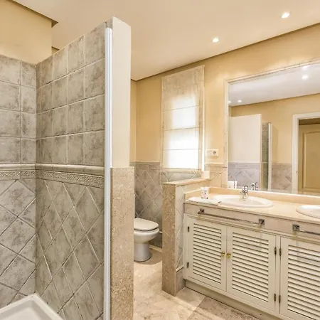 Vivi Homes - Valery Pool, Terrace & Padel Ojén